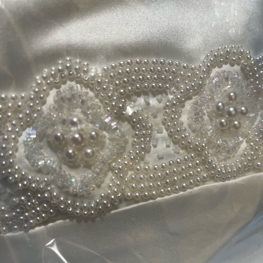 Vintage Demitrios 1997 wedding dress - Picture 3 of 4